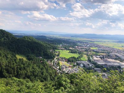 Stari grad nad Kamnikom
