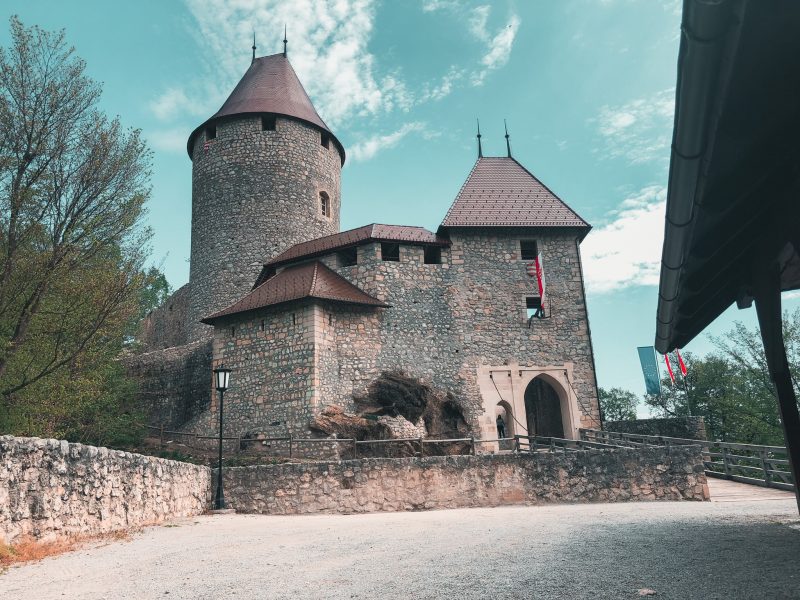 Grad Žovnek, Braslovče
