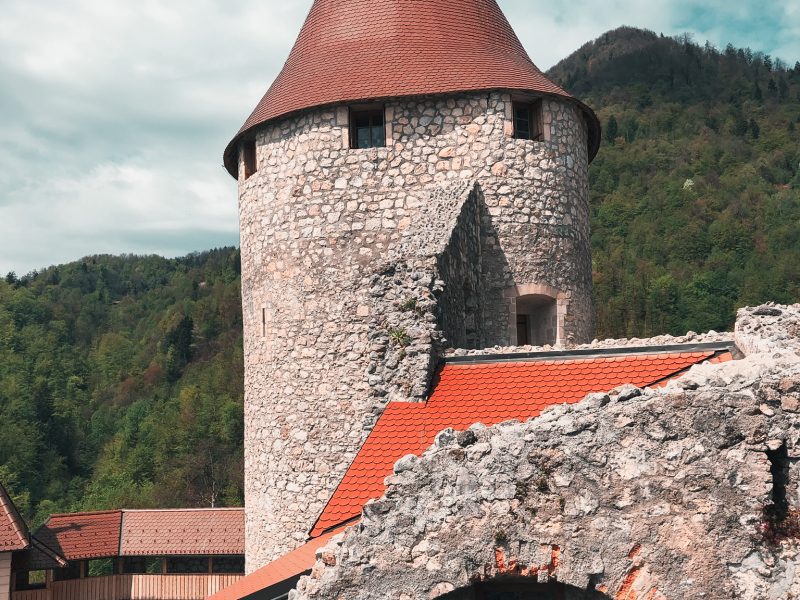 Grad Žovnek, Braslovče