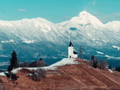 Cerkev sv. Primoža in Felicijana na Jamniku